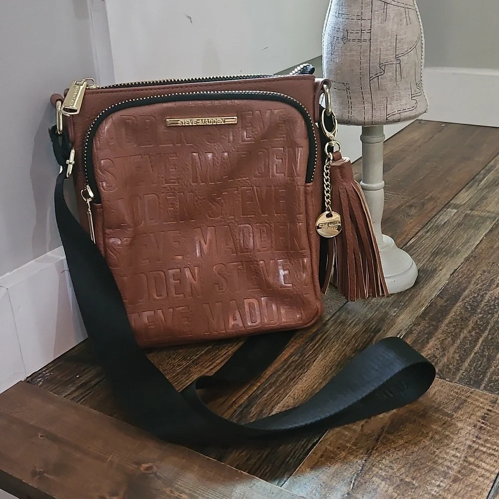 Steve Madden Women's Brown And Black Vegan Leather Crossbody Bag W/ Gold Accents